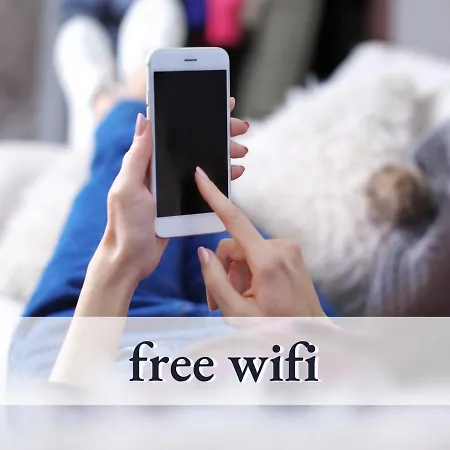 Hallo!-apartment: Zentrale Zweiraum-ferienwohnung Mit Wlan Apartment