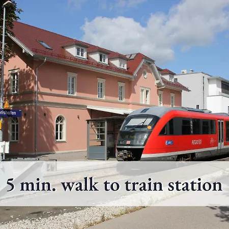 Tolle Zweiraum-ferienwohnung In Bester Lage L Innenstadtnaehe L 1 Minute Zum Bahnhof L Tv L Free-wlan L Keine Kueche L Willkommen Im Hallo!-apartment 4 Lejlighed *